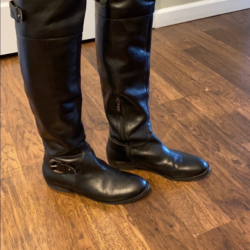 Guess boots
